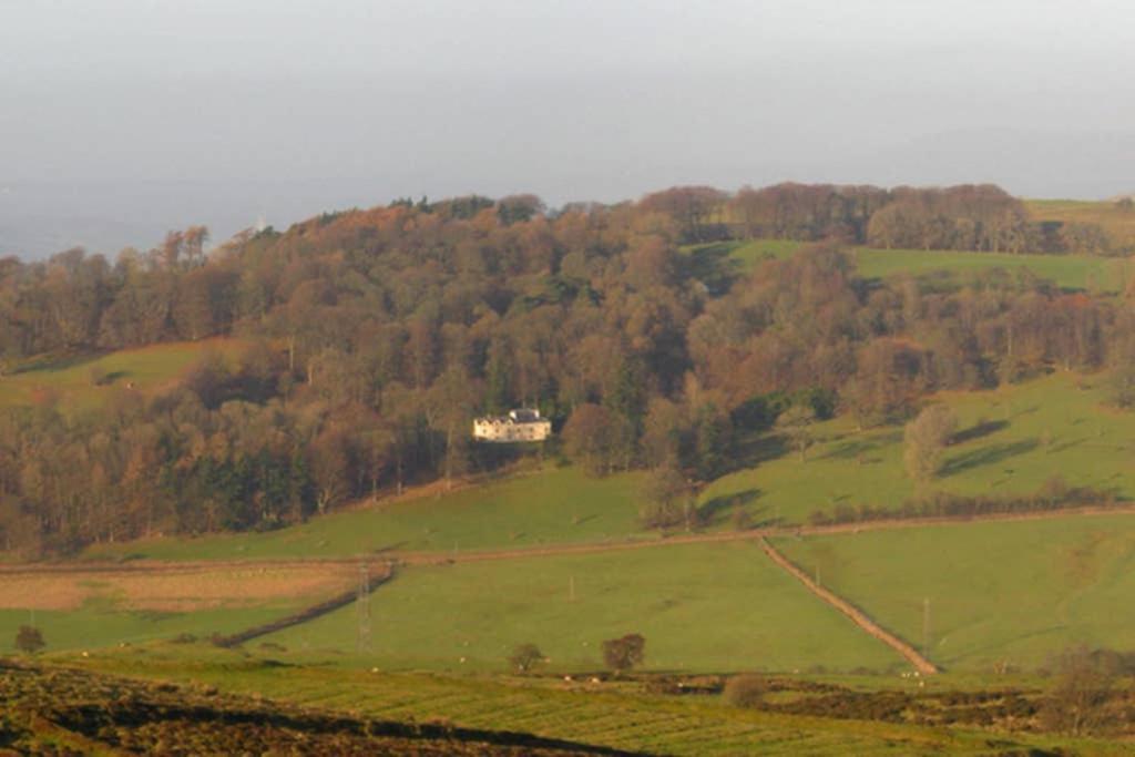 Plas Yn Yale With Mountain Views From All Windows Рексъм Екстериор снимка