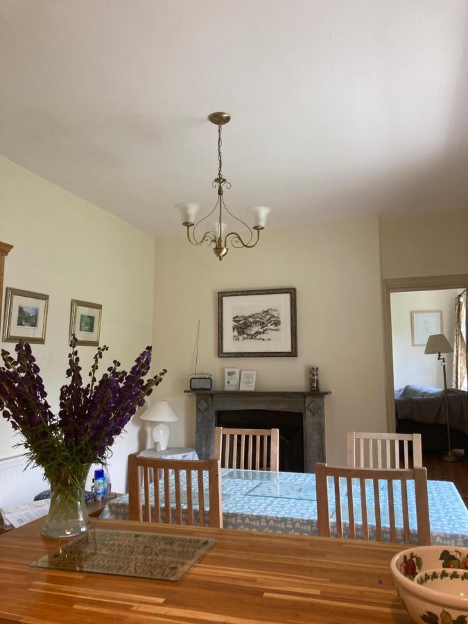 Plas Yn Yale With Mountain Views From All Windows Рексъм Екстериор снимка